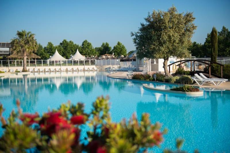 Camping Officiel Siblu La Carabasse 비아스 외부 사진