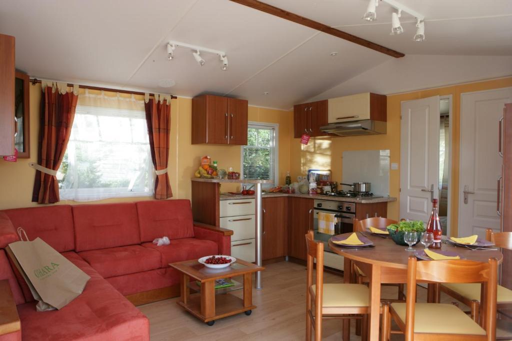 Camping Officiel Siblu La Carabasse 비아스 객실 사진